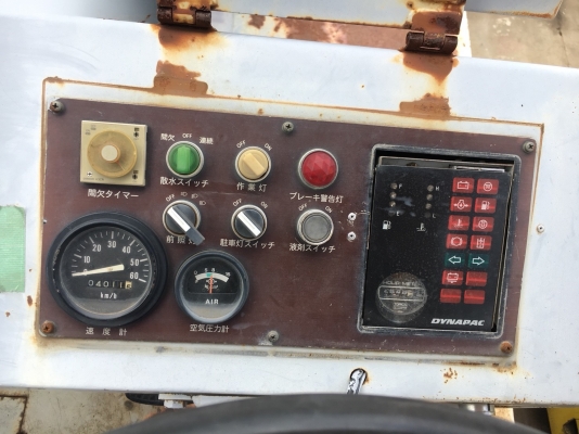 Hitachi Dynapac RT200W  รถบด 7 ล้อยาง ขนาด 12 ตัน นำเข้าจากญี่ปุ่น  โทร. 080-6565422 (หนิง)