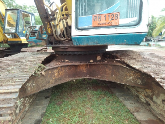 Komatsu PC200-5 คอนโทรลสั้น ไฟฟ้าเต้ม แอรเย้น เล่มพร้อมโอน เครื่องเดิม ปั้มเดิม