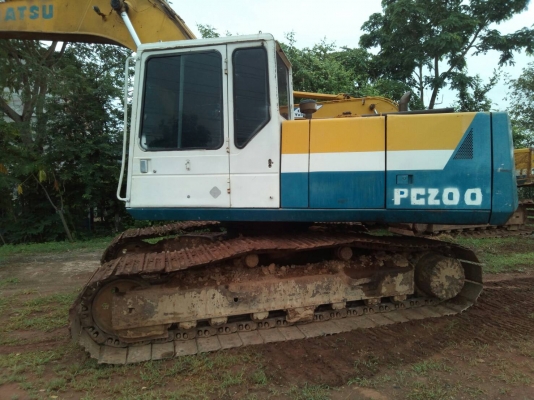 Komatsu PC200-5 คอนโทรลสั้น ไฟฟ้าเต้ม แอรเย้น เล่มพร้อมโอน เครื่องเดิม ปั้มเดิม