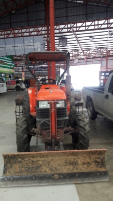 รถแทรกเตอร์มือสอง รถแทรกเตอร์มือสอง