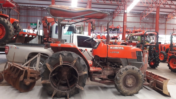 รถแทรกเตอร์มือสอง