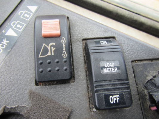 ขายรถตัก ยี่ห้อTCM รุ่น ZW140 ขายรถตัก ยี่ห้อTCM รุ่น ZW140