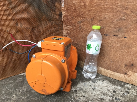 ขายมอเตอร์สั่น-เขย่า Itavibras made in Italy ขนาด 1/3HP. 380V สภาพสวยหมุนนิ่ม สั่นแรง พร้อมใช้งาน