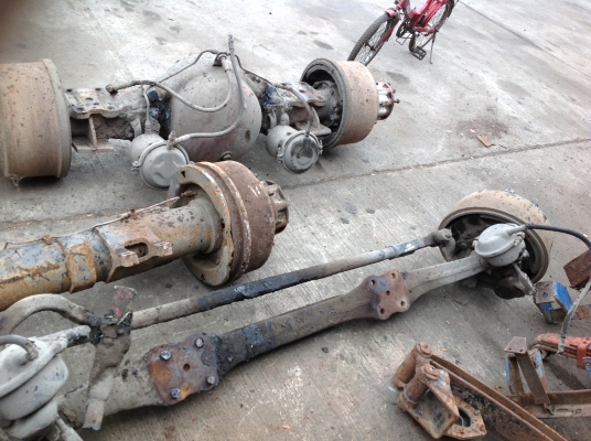 เสื้อเพลาZM10 น๊อต + คานหน้า ZM +เพลาตาม ud