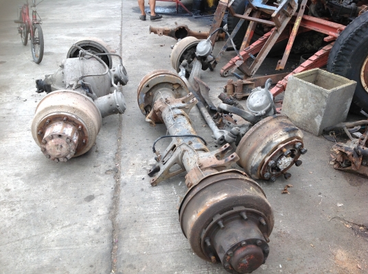 เสื้อเพลาZM10 น๊อต + คานหน้า ZM +เพลาตาม ud