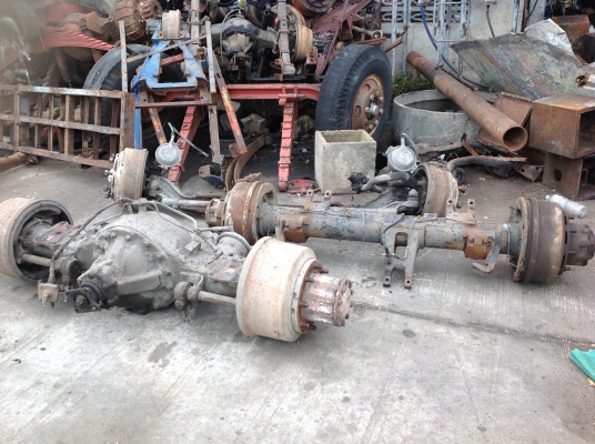 เสื้อเพลาZM10 น๊อต + คานหน้า ZM +เพลาตาม ud