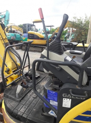 มาใหม่จ้า...KOMATSU PC30MR-2  เก่านอกแท้  สภาพสวย  เดิมๆๆ  เครื่องปั๊มดี  1,XXX  ชั่วโมง...พร้อมใช้  โทร  089-3818694  จ๊อย.