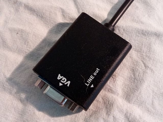 จอคอม LED HKC 18.5นิ้ว อุปกรณ์ครบ แถมสาย เปลี่ยนคอมเป็นทีวี