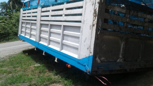 ขายกะบะเหล็กของรถสิบล้อมิซซู ขายกะบะเหล็กของรถสิบล้อมิซซู