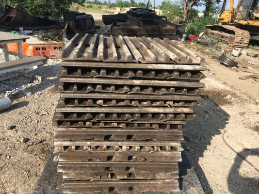 ขายใบแทรก HITACHI EX300H-3 ใบยาว80\%ใบละ900