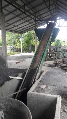 ขายยกชุด ขายเครื่องทำอิฐบล็อกแบบไฮโดรลิค อัด 4 ก้อน ขายยกชุด ขายเครื่องทำอิฐบล็อกแบบไฮโดรลิค อัด 4 ก้อน