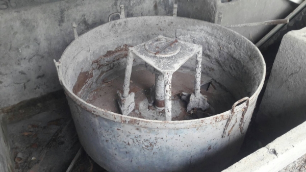 ขายยกชุด ขายเครื่องทำอิฐบล็อกแบบไฮโดรลิค อัด 4 ก้อน ขายยกชุด ขายเครื่องทำอิฐบล็อกแบบไฮโดรลิค อัด 4 ก้อน