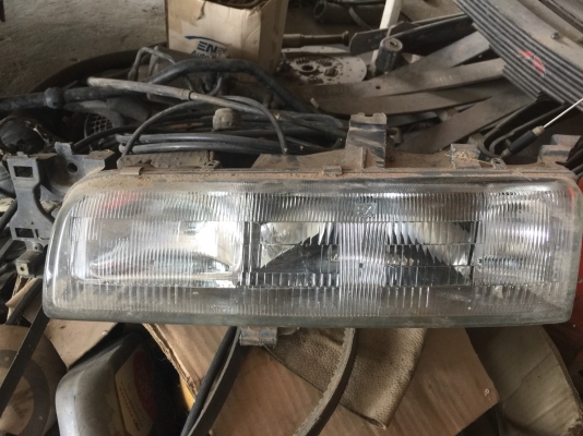 ขายคู่ละ4500ไฟตา อีซูซุ 195 สนใจโทร0862465934 ขายคู่ละ4500ไฟตา อีซูซุ 195 สนใจโทร0862465934