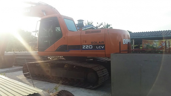 แบคโฮ DOOSAN 220LCV ไฟฟ้าตัด พร้อมใช้งาน แบคโฮ DOOSAN 220LCV ไฟฟ้าตัด พร้อมใช้งาน