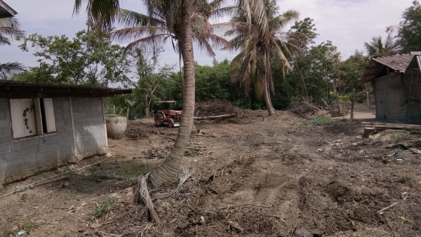 ขายบ้านพร้อมที่ดิน.1งาน99ตราง.วา.บ้าน2ชั้นพร้อมอู่ยสามชุกสุ1000บุรีที่2แสน5ย้าน5หมื่นถูกๆครับ