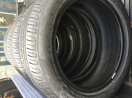 ยาง Pirelli 225 50 17 ปี17 ดอกเต็ม ไม่มีปะ ใช้ยาว ราคาไม่แพง