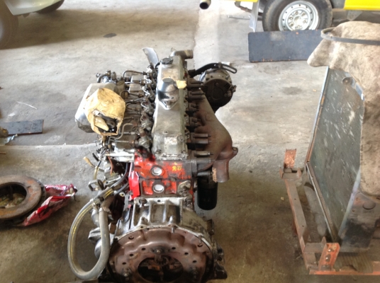 เครื่อง  hino  ho7d 195 แรง (พร้อมใบคุม)