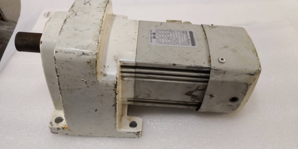 1,800 บ.ส่งถึงบ้านฟรี โทร 083-2000058 LINE ID: line832923 มอเตอรเกียร์ทดรอบ ยี่ห้อ MITSUBISHI ขนาด 1