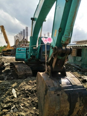 ขายรถแบคโฮ KOBELCO SK200-8 YN12 SUPER ไมล์ 7985 ชม.เอกสารเล่ม ราคา 1700000