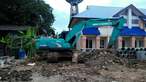 ขายรถแบคโฮ KOBELCO SK200-8 YN12 SUPER ไมล์ 7985 ชม.เอกสารเล่ม ราคา 1700000