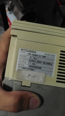 ขายอินเวอร์ 5แรง3.7kw 220v