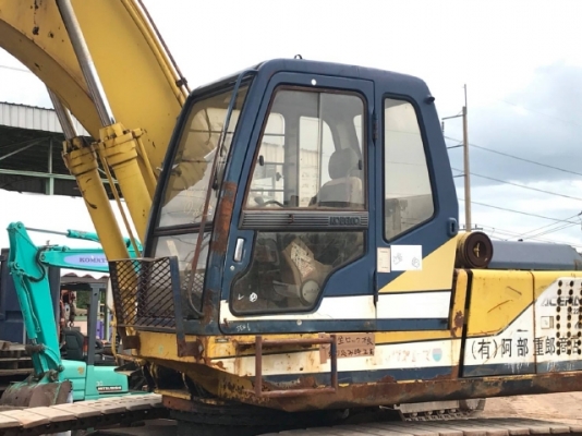 ขายรถขุด KOBELCO SK220 MARK 3 หัวแม่เหล็ก รถนอกนำเข้าเองจากญี่ปุ่น สภาพสวยพร้อมใช้ มีVDOการทำงานครับ