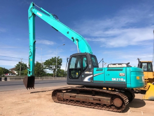 ขายรถขุด KOBELCO SK210LC MARK 8 ปี 2012 บูม 15 เมตร รถนอกนำเข้าเองจากญี่ปุ่น สภาพสวยพร้อมใช้ มีVDOการทำงานครับ