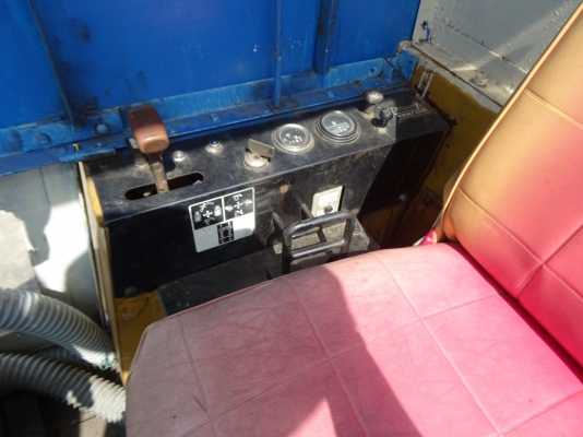 รถขุด YB201