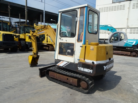 รถขุด YB201