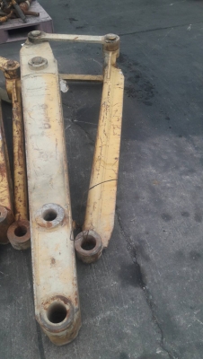 ขายตัวต่ออาร์มสำหรับรถขุดไซค์  100-120 สินค้าเก่านอกสภาพสวยเดิมๆ