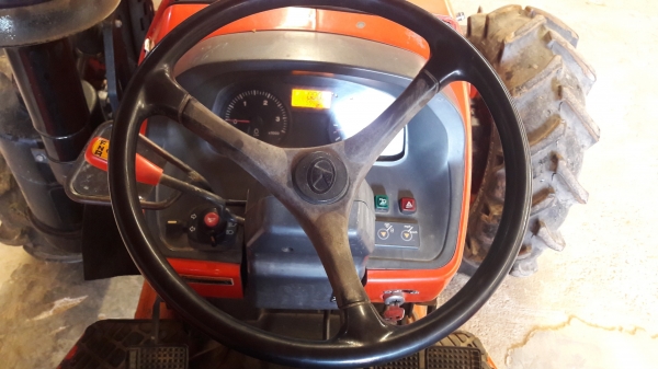 รถแทรกเตอร์มือสอง รถแทรกเตอร์มือสอง