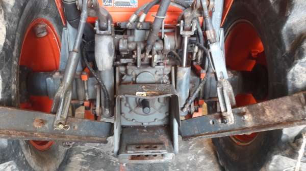 รถแทรกเตอร์มือสอง รถแทรกเตอร์มือสอง