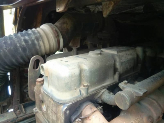 รถเครน NISSAN