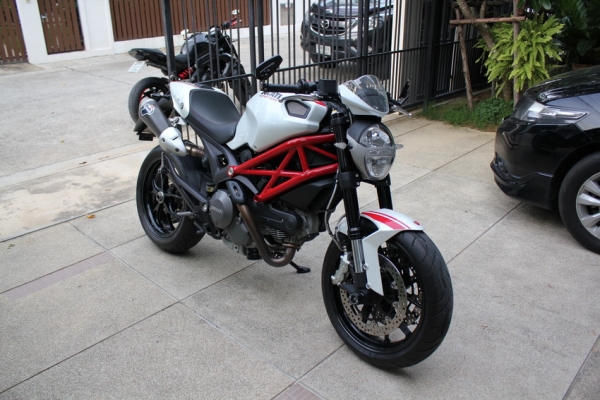 ฟรีดาวน์!!! DUCATI Monster796 S2R ปี2015 ABS รถสวยมาก