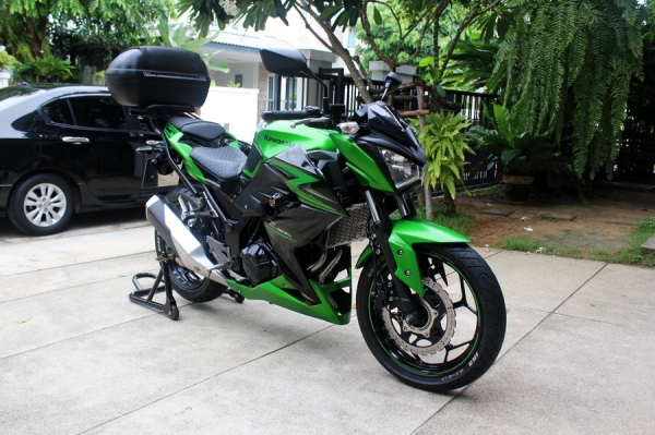 ฟรีดาวน์!!! Z300 ปี 2015 ABS รถสวยสภาพใหม่