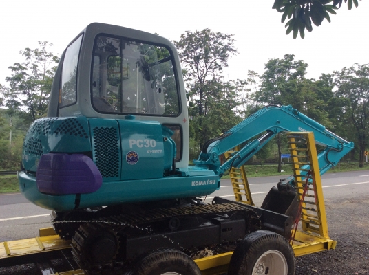 แบ็คโฮ PC30-7 เครื่องยนต์ 3 สูบเทอร์โว พร้อมเทนเลอร์ แบ็คโฮ PC30-7 เครื่องยนต์ 3 สูบเทอร์โว พร้อมเทนเลอร์