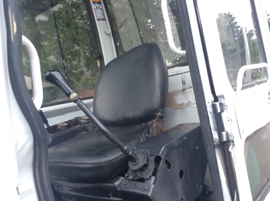 แบ็คโฮ PC30-7 เครื่องยนต์ 3 สูบเทอร์โว พร้อมเทนเลอร์ แบ็คโฮ PC30-7 เครื่องยนต์ 3 สูบเทอร์โว พร้อมเทนเลอร์