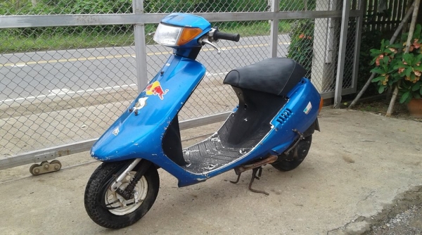ขายสกู้ดเตอร์ Honda เครื่องดีสียังสดประหยัดน้ำมัน ขี่จ่ายตลาดราคาชิวๆ 3900 B. ขายสกู้ดเตอร์ Honda เครื่องดีสียังสดประหยัดน้ำมัน ขี่จ่ายตลาดราคาชิวๆ 3900 B.
