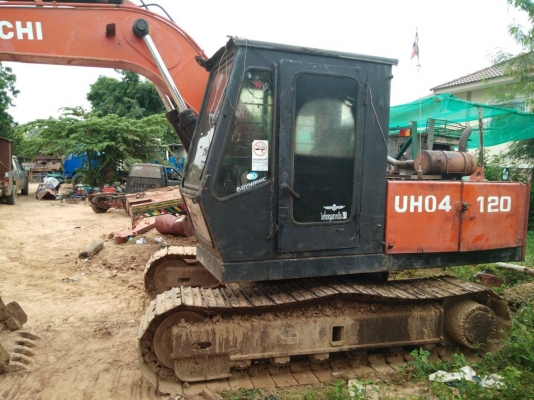 ขาย 275,000 HITACHI UH 04 เทียบเท่า 120 เครื่องดี ปั้มดี เอวดี ตัวเดินดี ช่วงล่างเต็ม รถพร้อมใช้ รถอยู่ สุรินทร์ 090-772-3710 090-772-3708