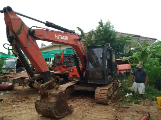 ขาย 275,000 HITACHI UH 04 เทียบเท่า 120 เครื่องดี ปั้มดี เอวดี ตัวเดินดี ช่วงล่างเต็ม รถพร้อมใช้ รถอยู่ สุรินทร์ 090-772-3710 090-772-3708