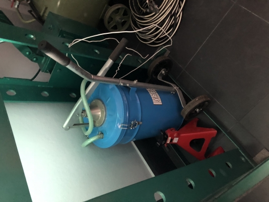 ขายเหมาลิฟท์ยกรถ แม่แรงยกเกียร์ แท่นอัด 30T แท่นถอดสปริง