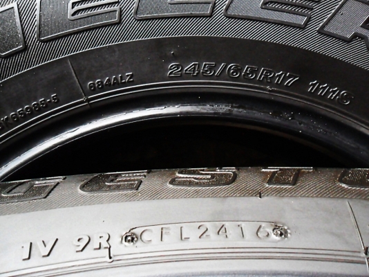 ยาง17 บริดสโตน 245-65-17 ลงพื้นปี17 ดอกหนา 8มิล คู่ละ2100 ยาง17 บริดสโตน 245-65-17 ลงพื้นปี17 ดอกหนา 8มิล คู่ละ2100