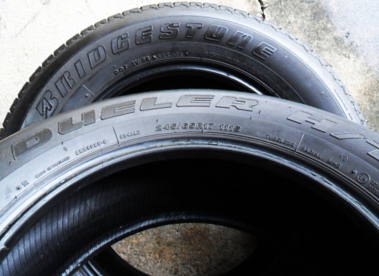 ยาง17 บริดสโตน 245-65-17 ลงพื้นปี17 ดอกหนา 8มิล คู่ละ2100 ยาง17 บริดสโตน 245-65-17 ลงพื้นปี17 ดอกหนา 8มิล คู่ละ2100