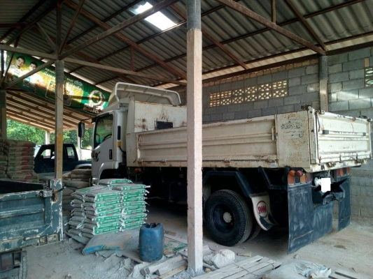 ขาย 6ล้อ isuzu 210แรง ปี 52 ดั้ม