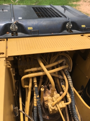 ขายด่วน CAT320D GC สภาพสวยพร้อมใช้งาน 6xxxกว่าชั่วโมง รถสวยพร้อมลุยงาน เอกสารเล่มทะเบียน สนใจสอบถาม 093 0764943  คุณ ตั้ม