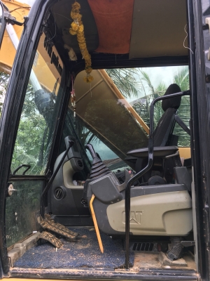 ขายด่วน CAT320D GC สภาพสวยพร้อมใช้งาน 6xxxกว่าชั่วโมง รถสวยพร้อมลุยงาน เอกสารเล่มทะเบียน สนใจสอบถาม 093 0764943  คุณ ตั้ม