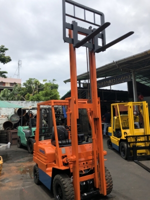 ขายรถโฟล์คลิฟท์ Toyota 5FD15 ดีเซล เกียร์ธรรมดา  สภาพดีพร้อมใช้งาน