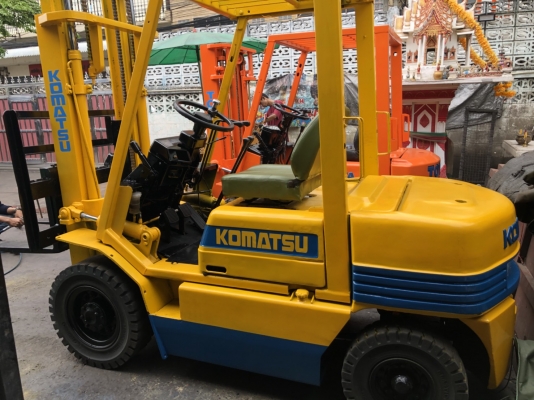 ขายรถโฟล์คลิฟท์ KOMATSU FD25-11 ดีเซล เกียร์ธรรมดา สภาพดีพร้อมใช้งาน