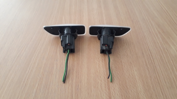 ไฟเลี้ยวแก้ม VOLVO S80 แท้ ไฟเลี้ยวแก้ม VOLVO S80 แท้