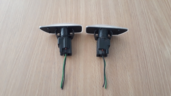 ไฟเลี้ยวแก้ม VOLVO S80 แท้ ไฟเลี้ยวแก้ม VOLVO S80 แท้